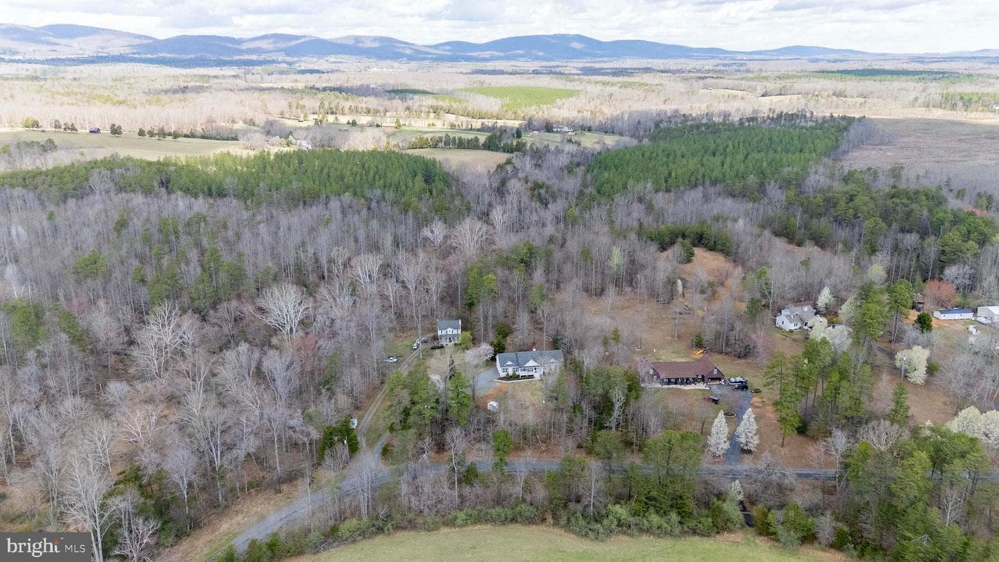 2203 Campbell Road photo 43