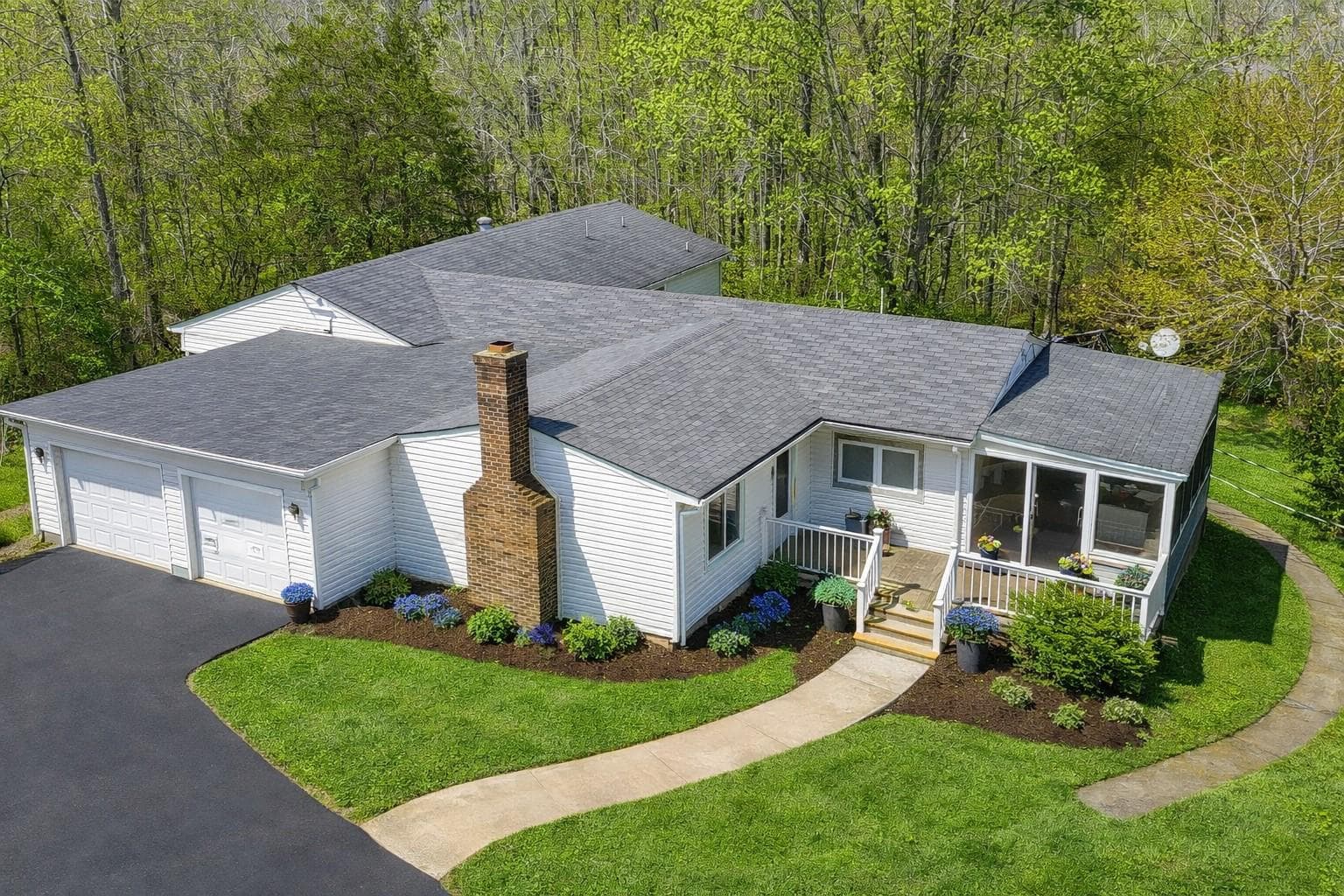 2263 Buckner Road photo 5