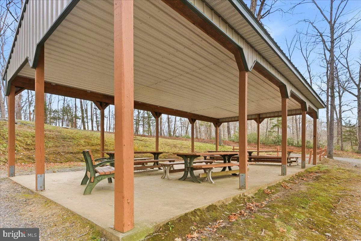 536 Pine Harbour Drive photo 11