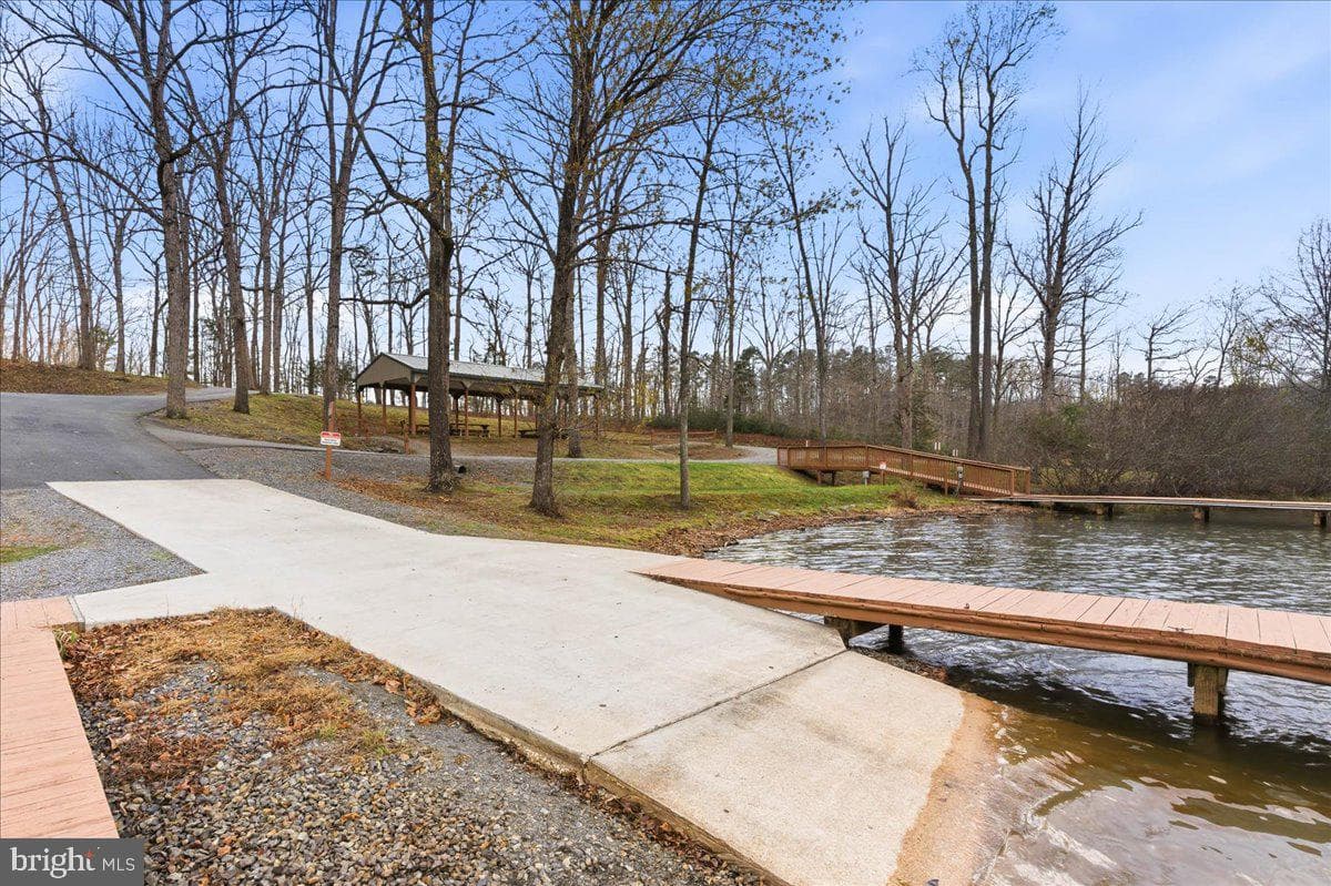 536 Pine Harbour Drive photo 40
