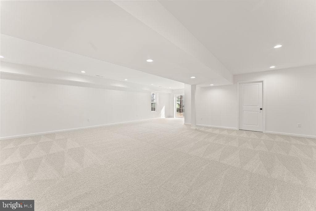 946 Pottiesville Rd photo 33