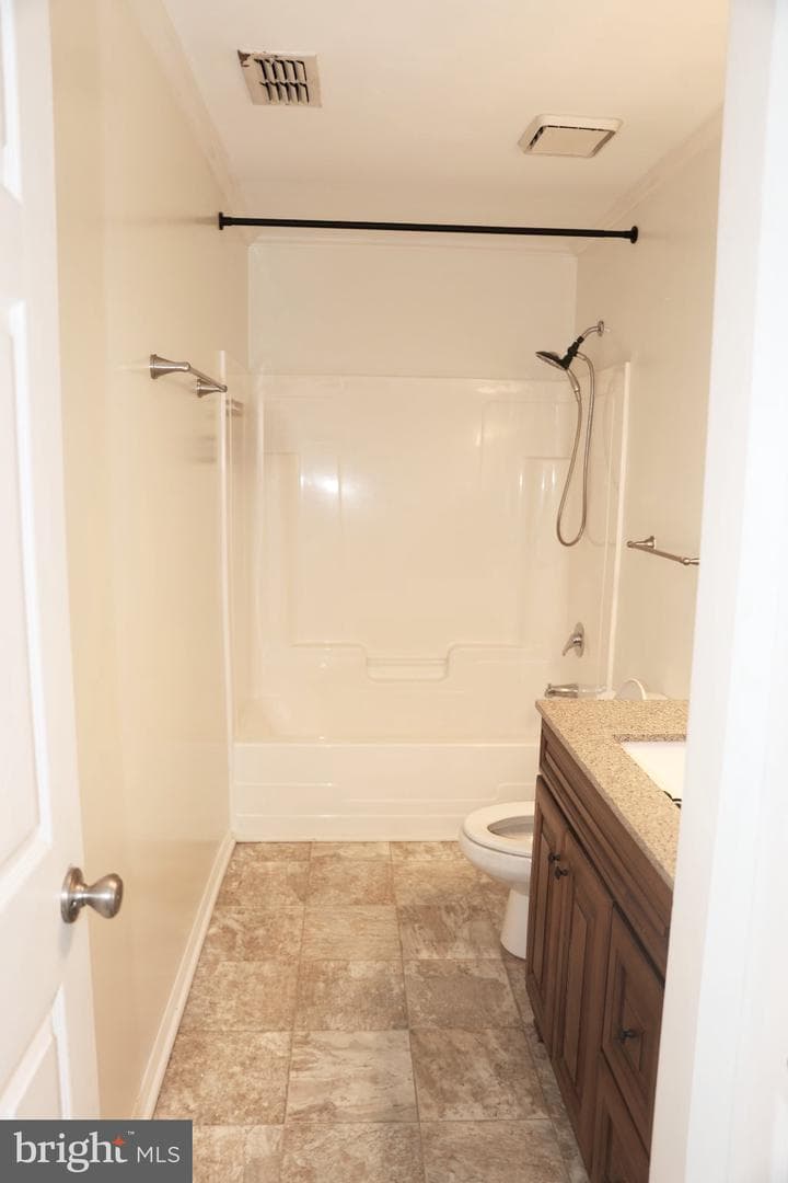 32 Miltons Lane photo 16
