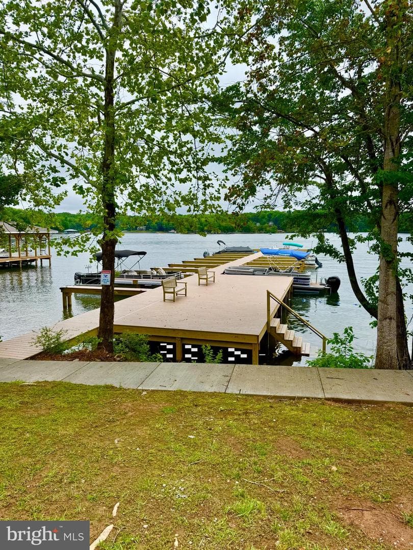 724 Mitchell Point Road photo 49