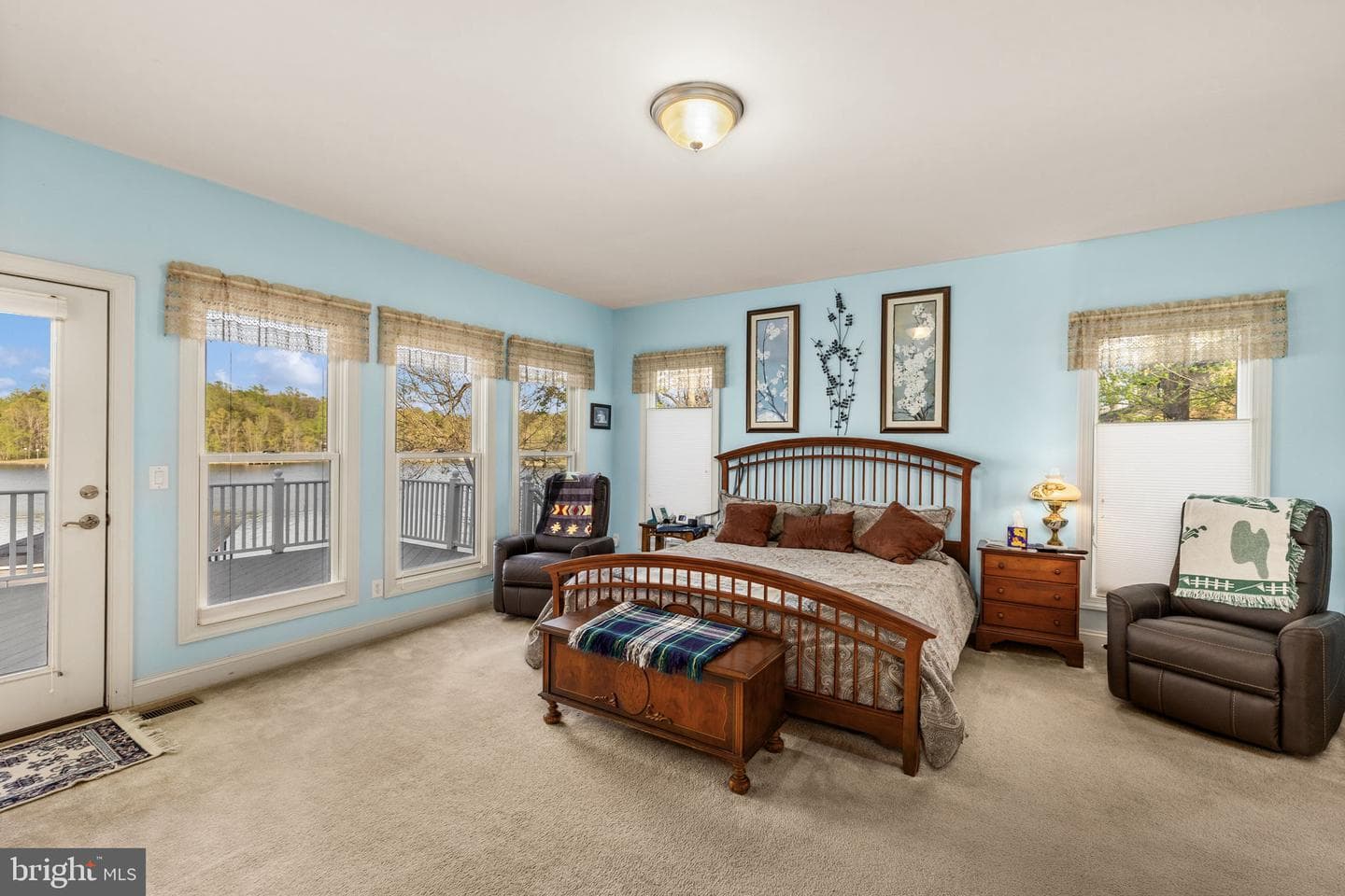 544 Ark Avenue photo 43