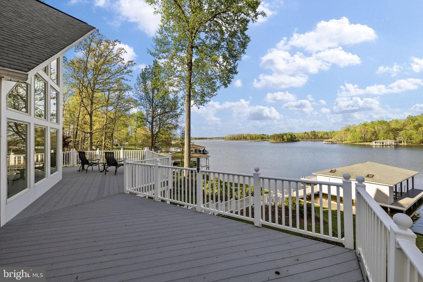 544 Ark Avenue photo 81