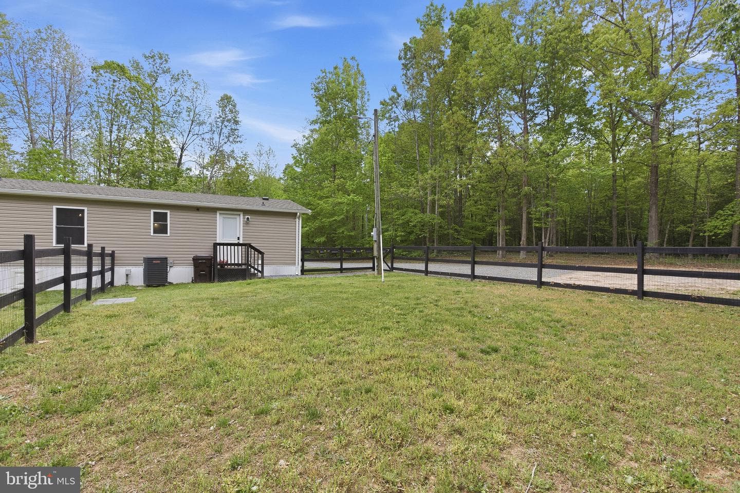 135 Heavenly Dove Drive photo 10