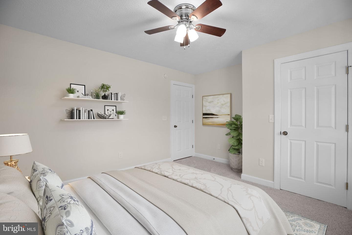33 Austin Way photo 12