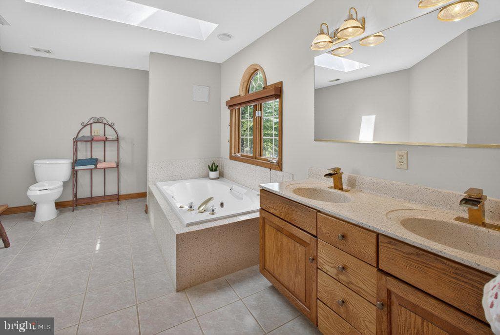 173 Covenant Way photo 34