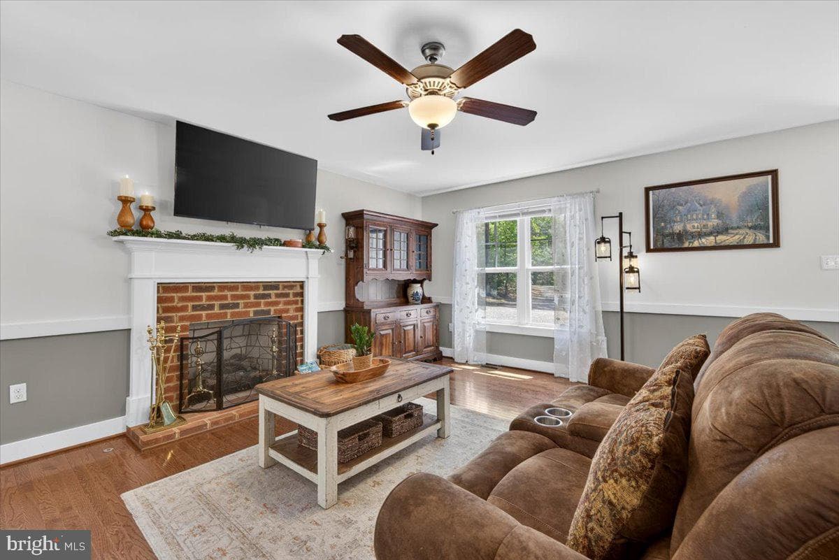 844 Manchester Road photo 21