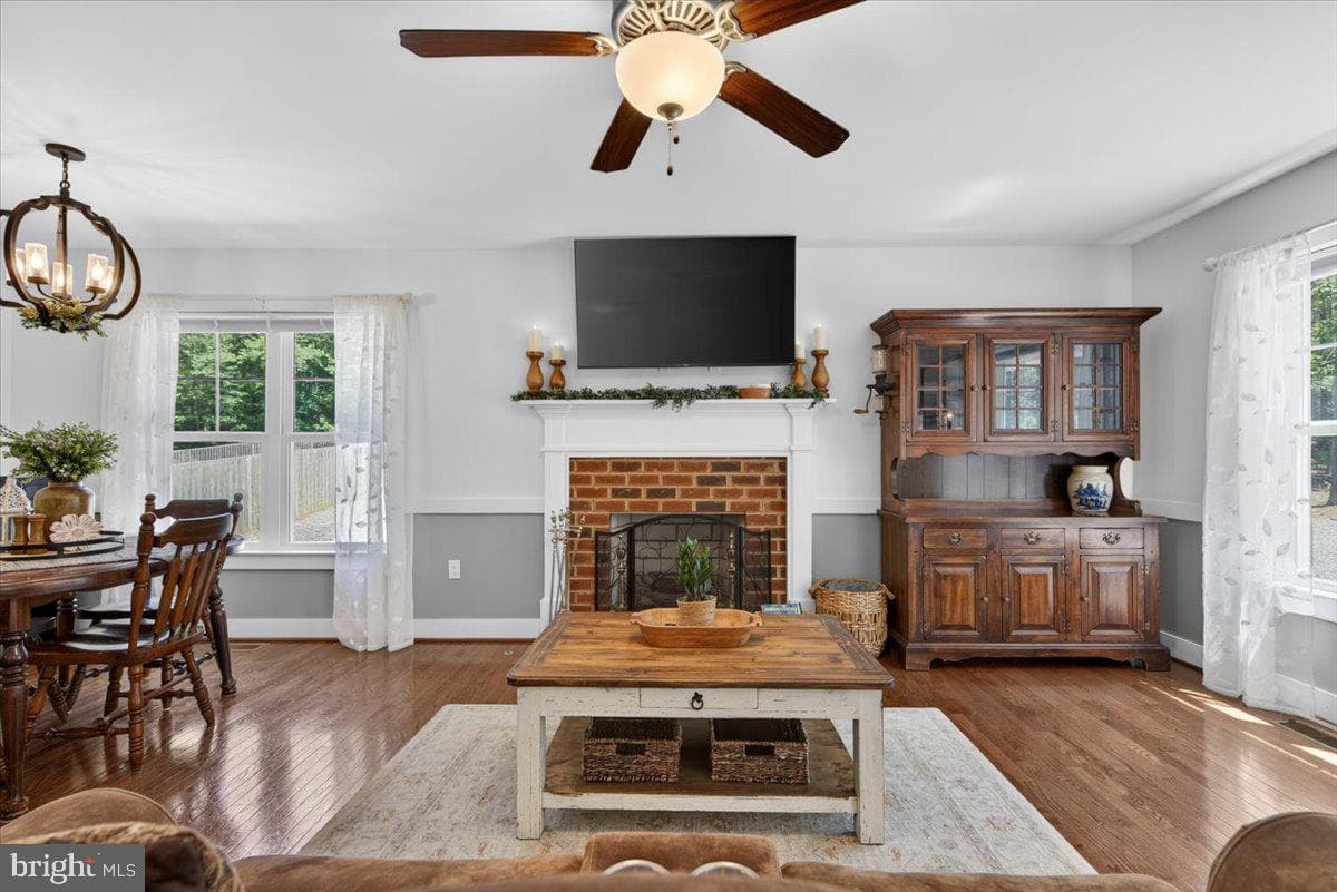 844 Manchester Road photo 24