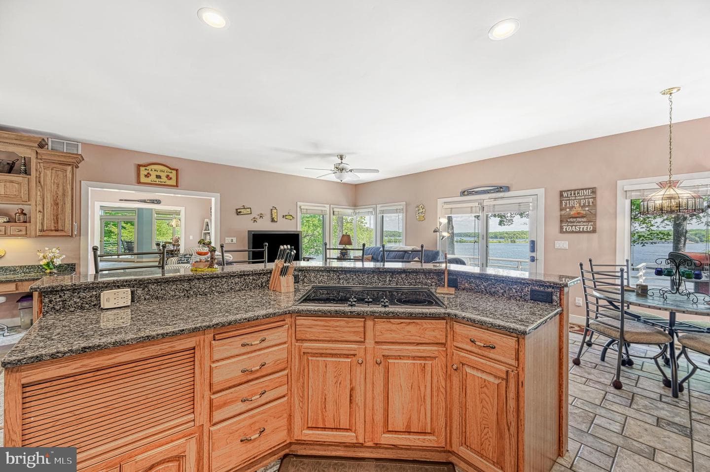 40 Grandview Drive photo 29