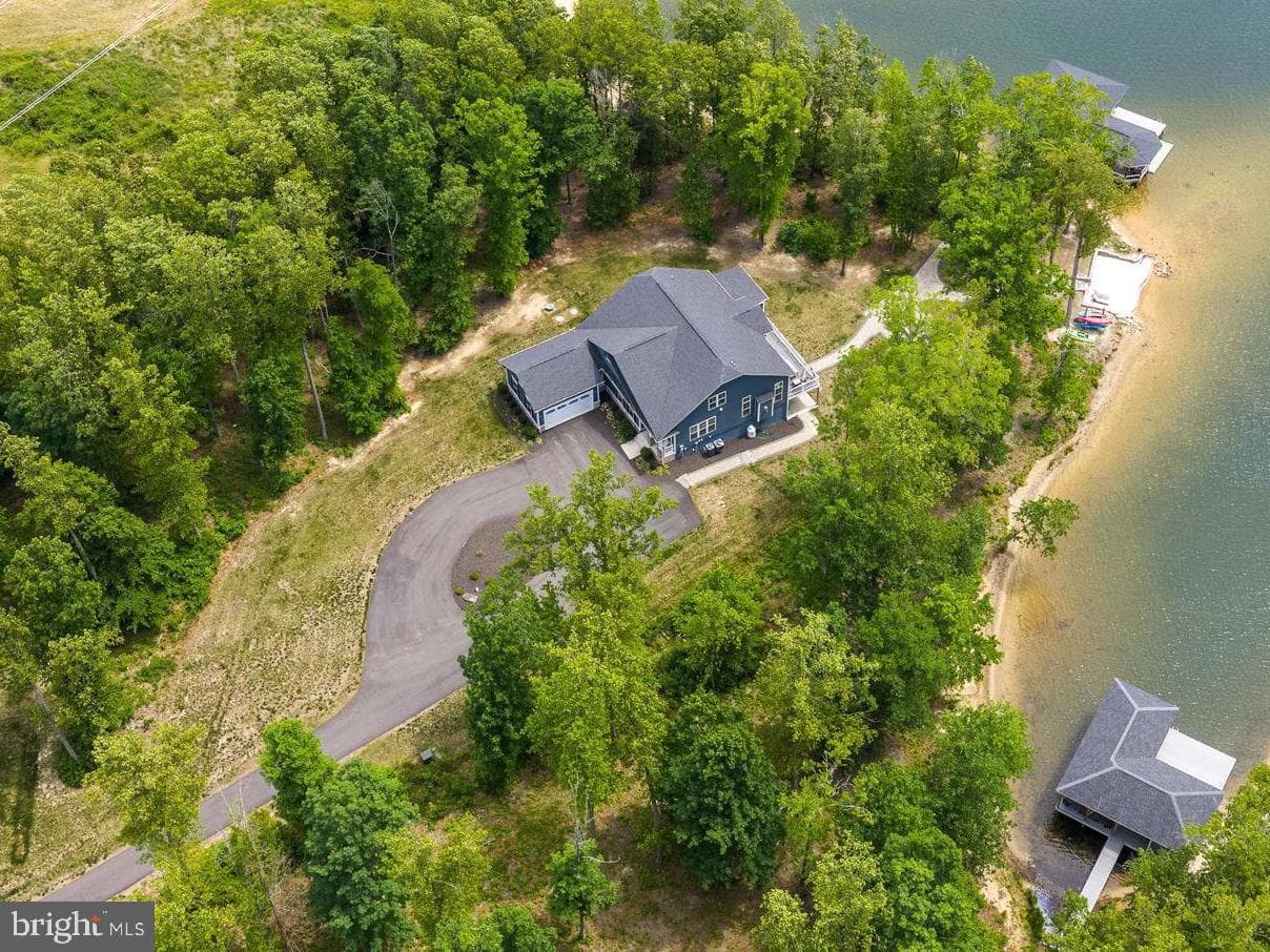 120 Fairview Dr photo 8
