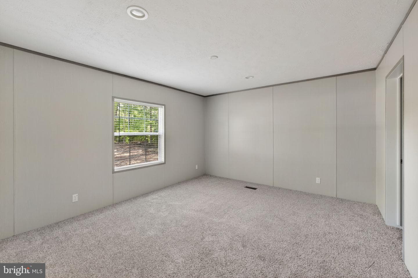 299 Raccoon Ln photo 12