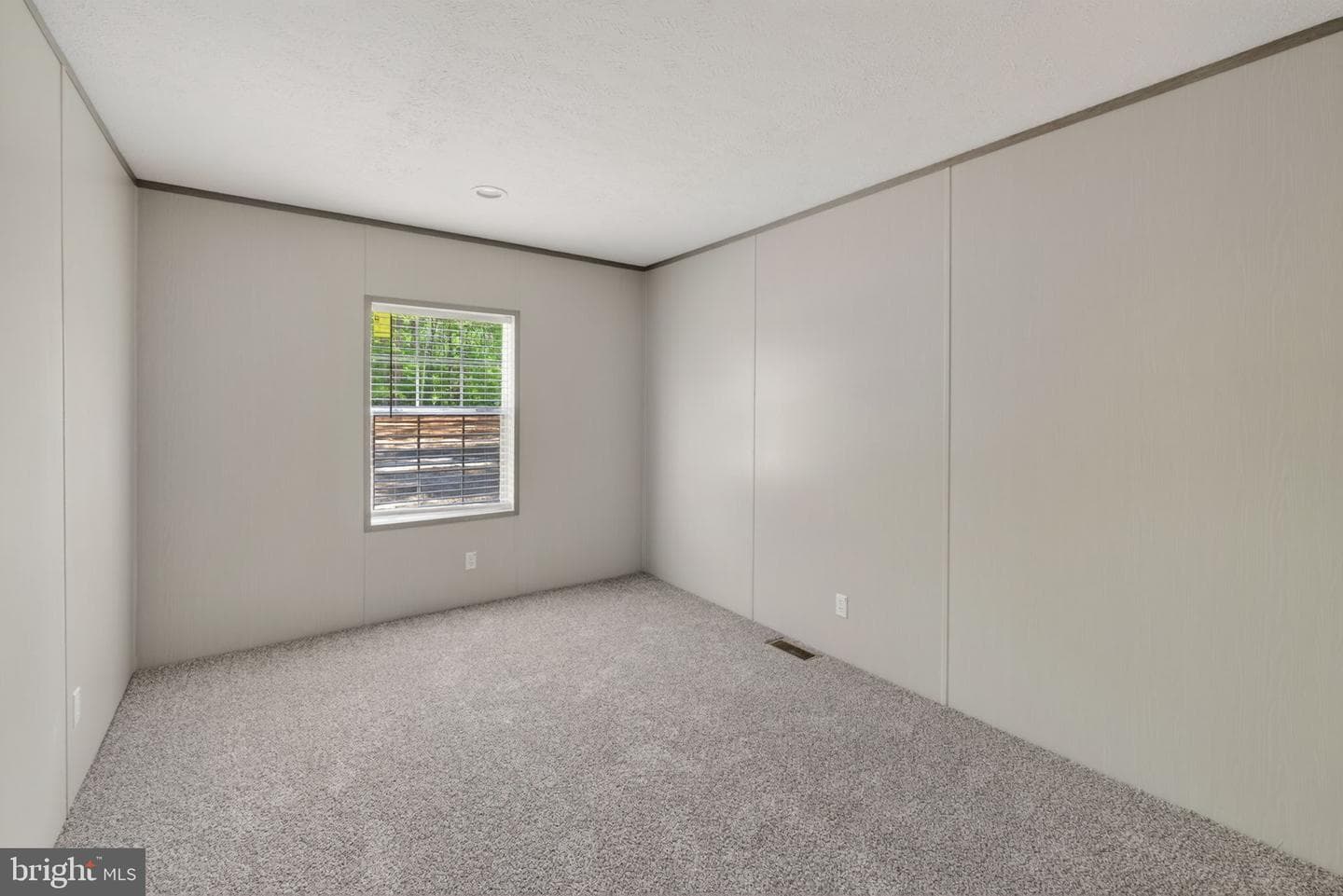 299 Raccoon Ln photo 27