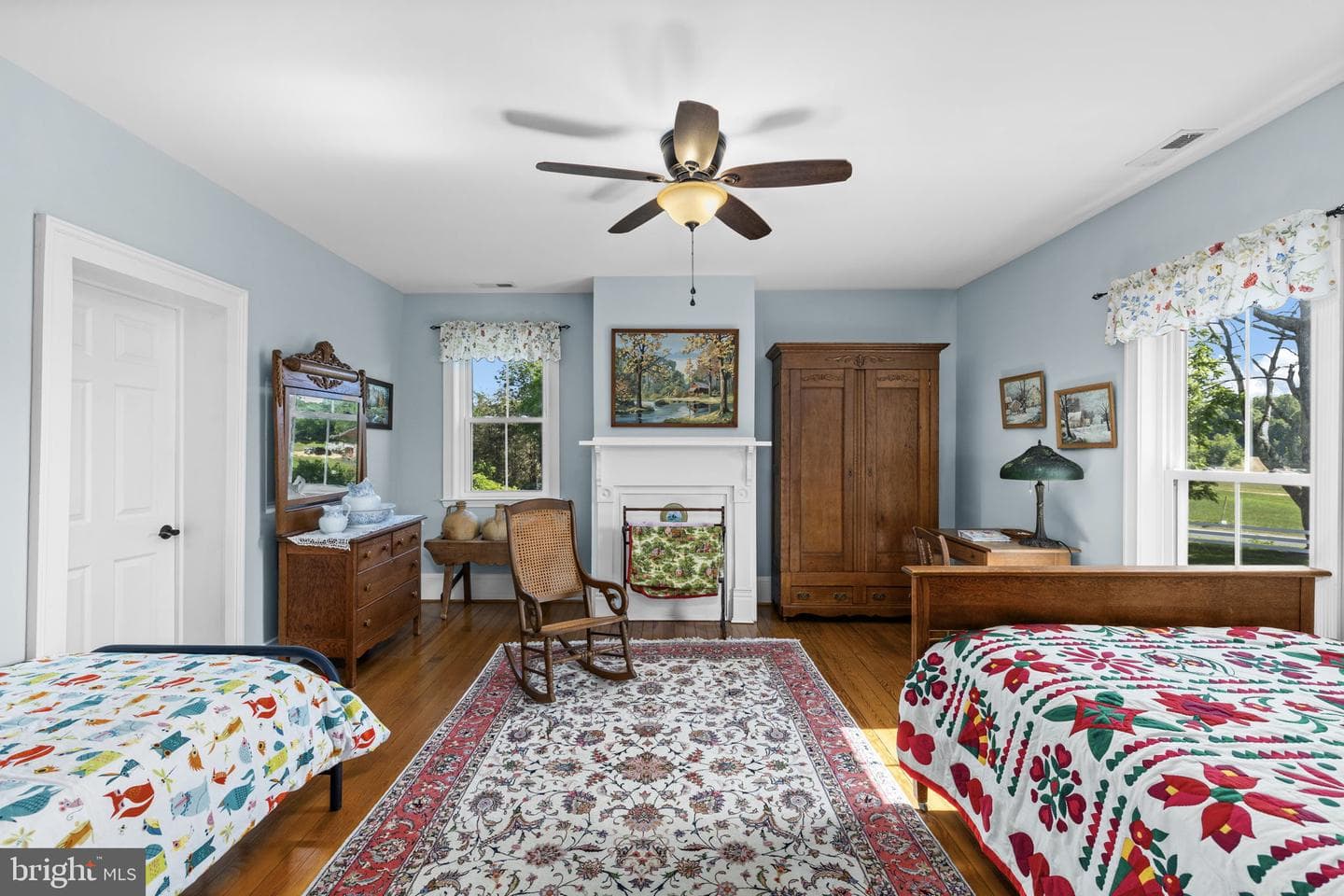 185 Mountain View photo 52