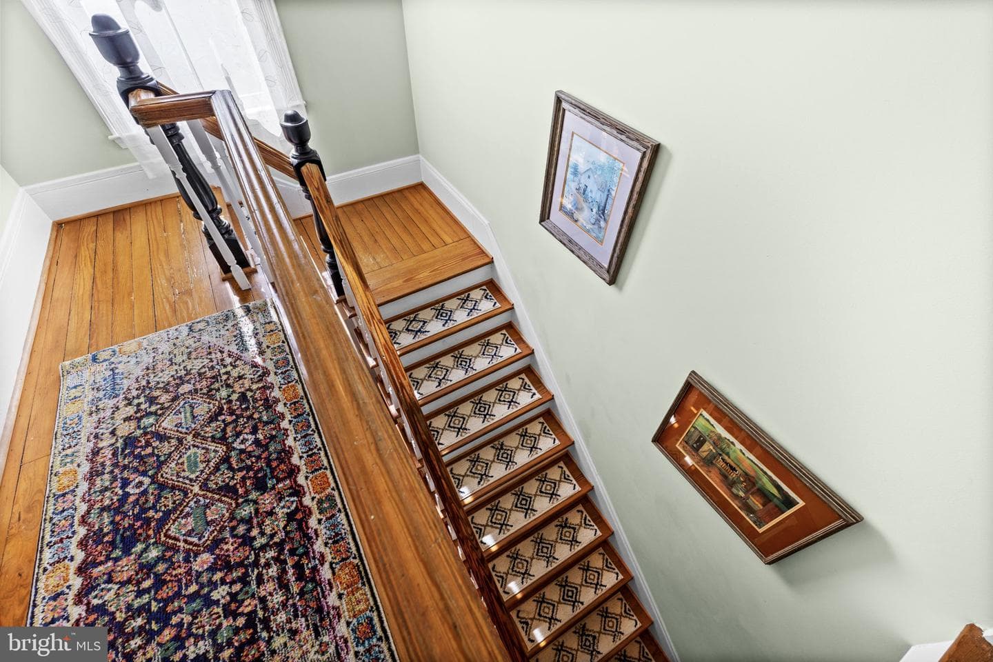 185 Mountain View photo 57