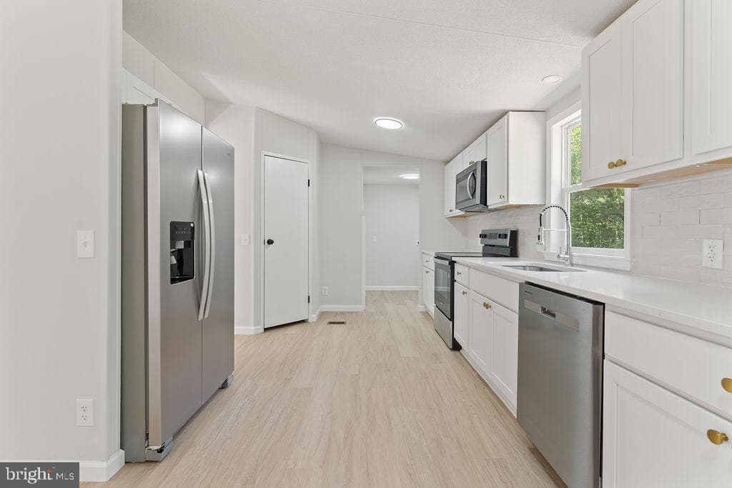 152 Oakland Place photo 10