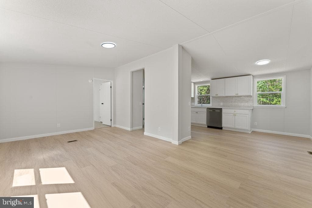 152 Oakland Place photo 6