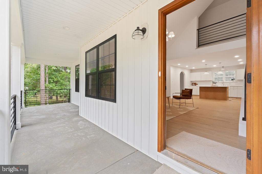 224 Edgewood Drive photo 3