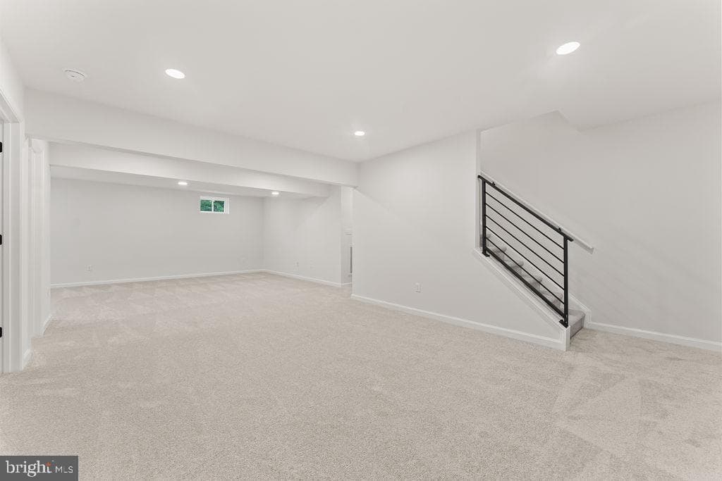 224 Edgewood Drive photo 32