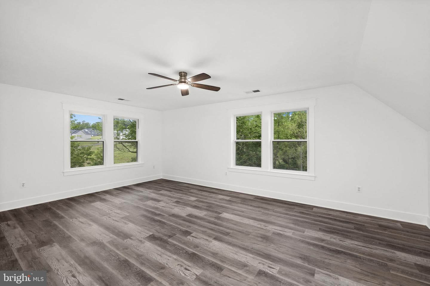 154 Waterview Drive photo 36
