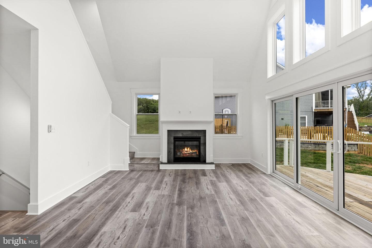 154 Waterview Drive photo 9