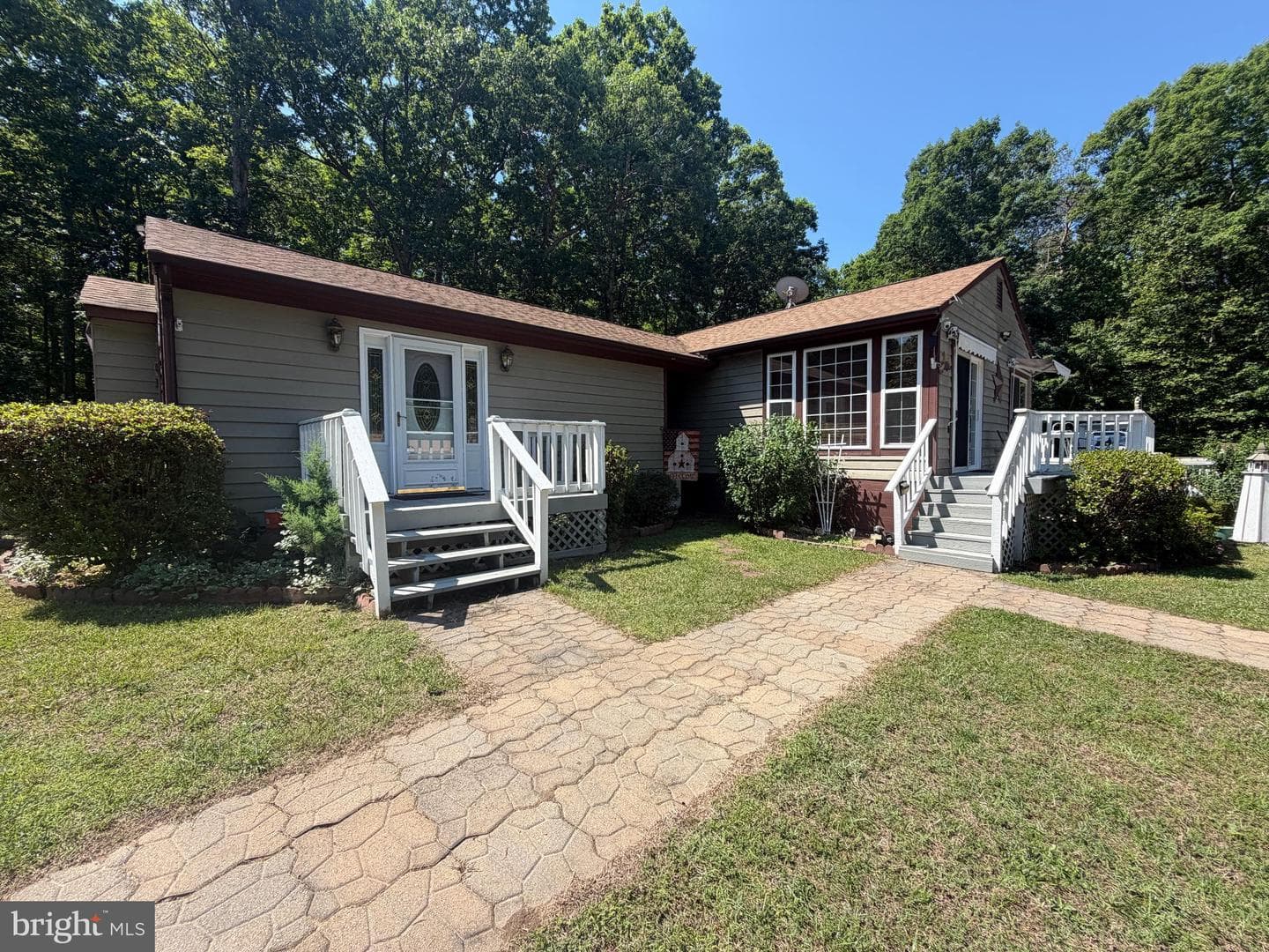 259 David Road photo 1