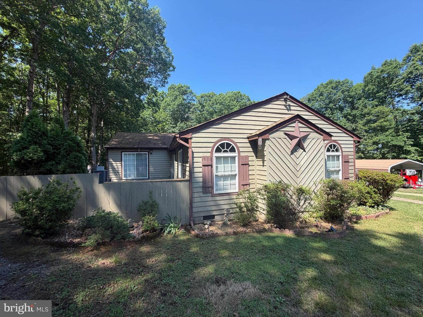 259 David Road photo 2