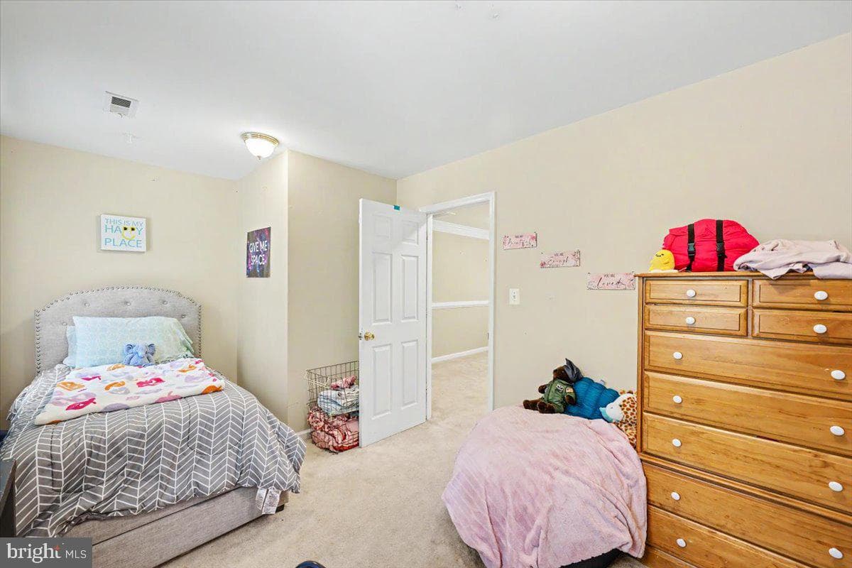 2348 Lindsay Road photo 26