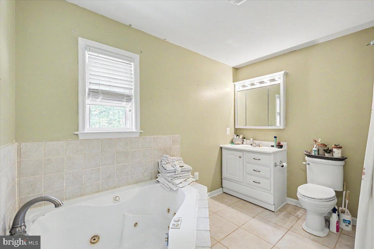 2348 Lindsay Road photo 32
