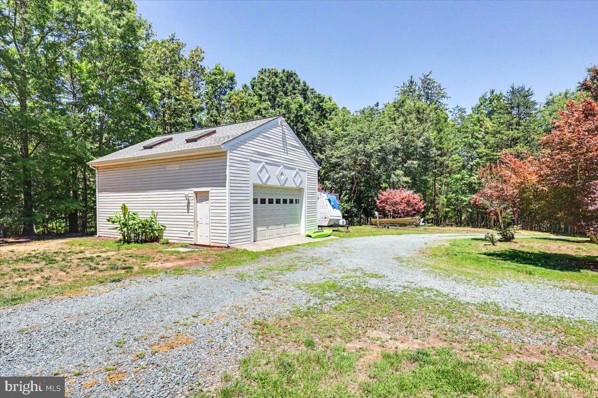 2348 Lindsay Road photo 42