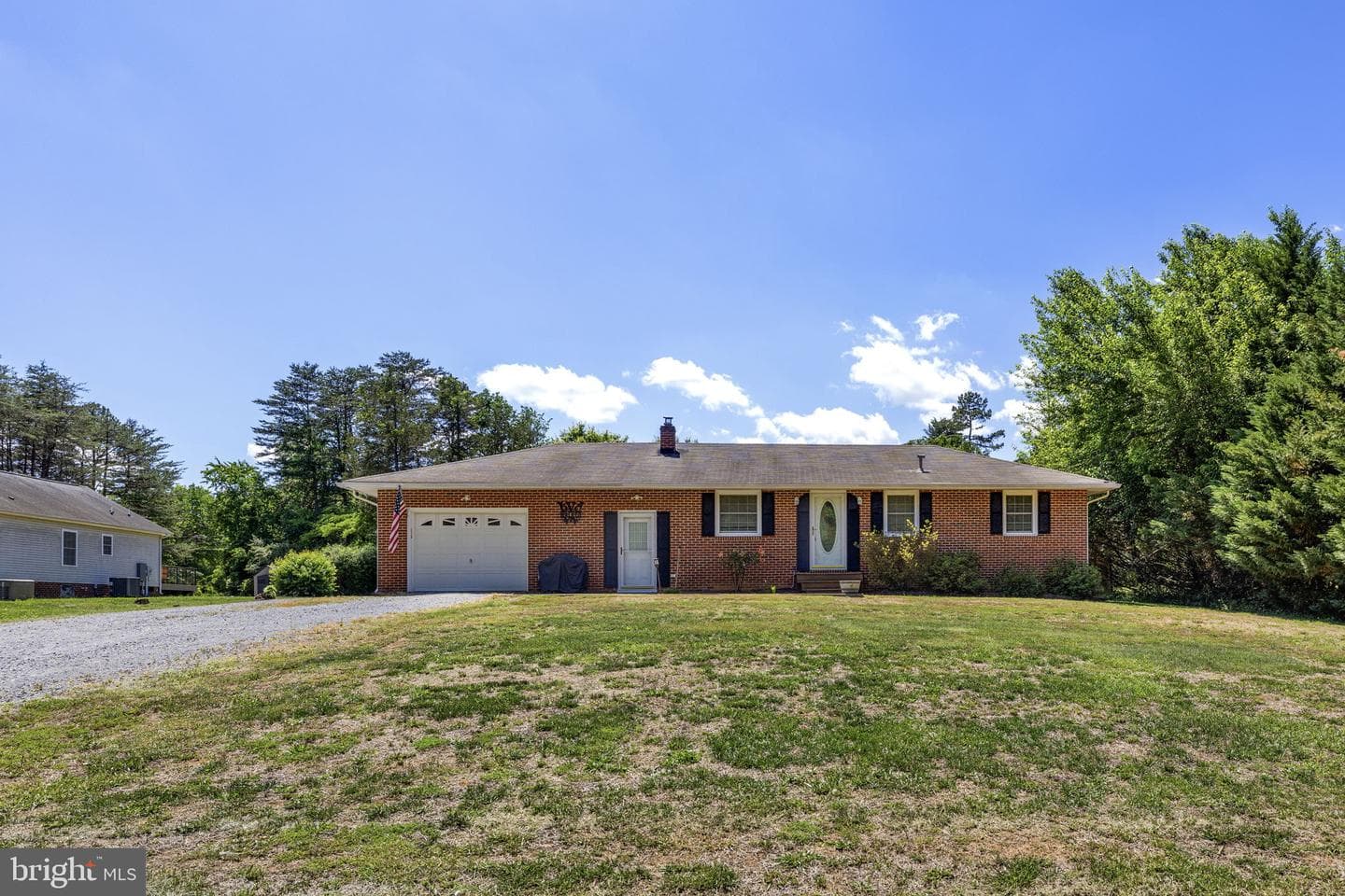 108 Melton Manor Dr photo 2