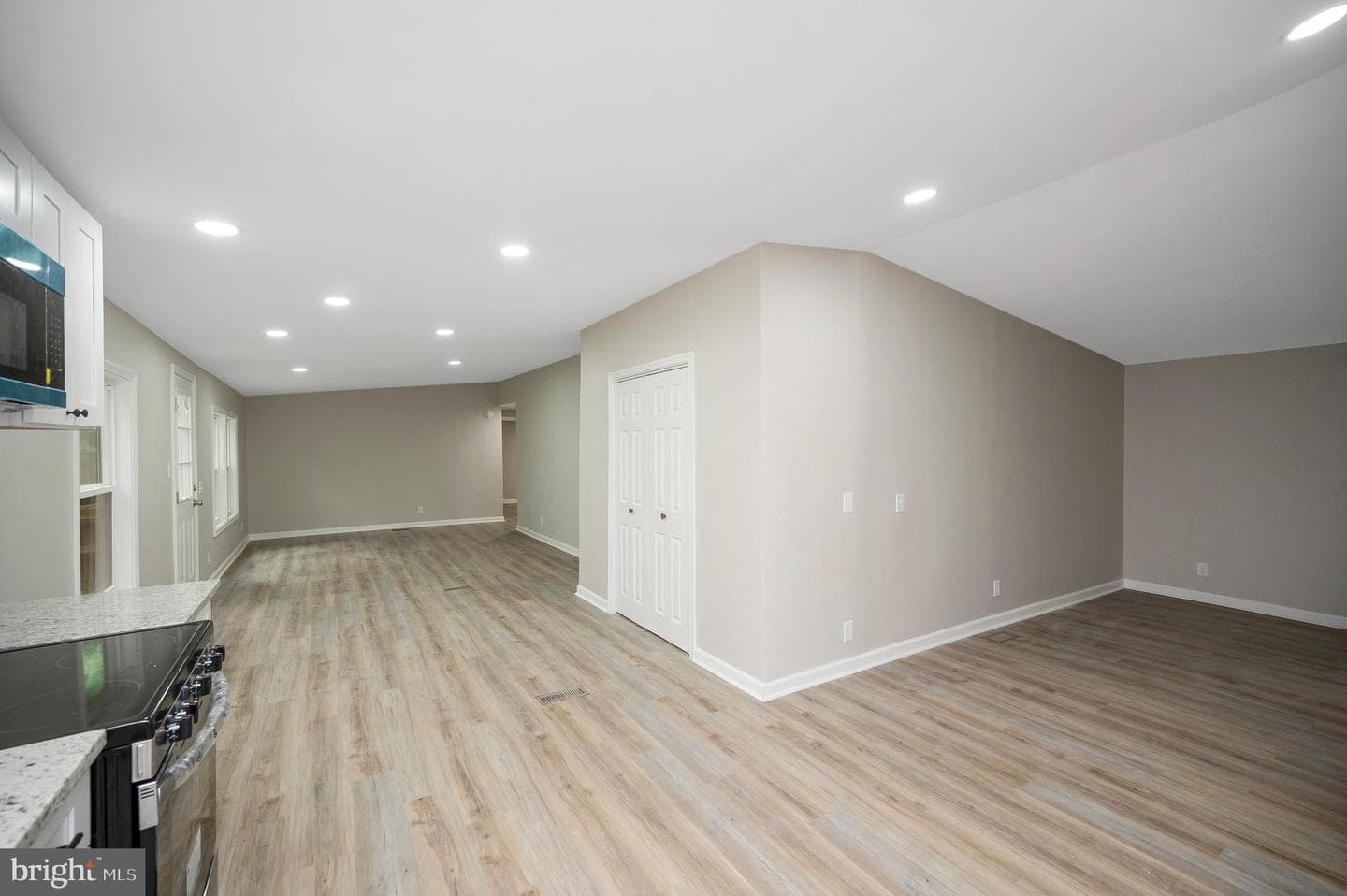 1438 Eastham Road photo 13