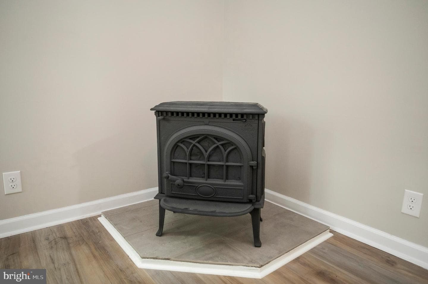 1438 Eastham Road photo 18