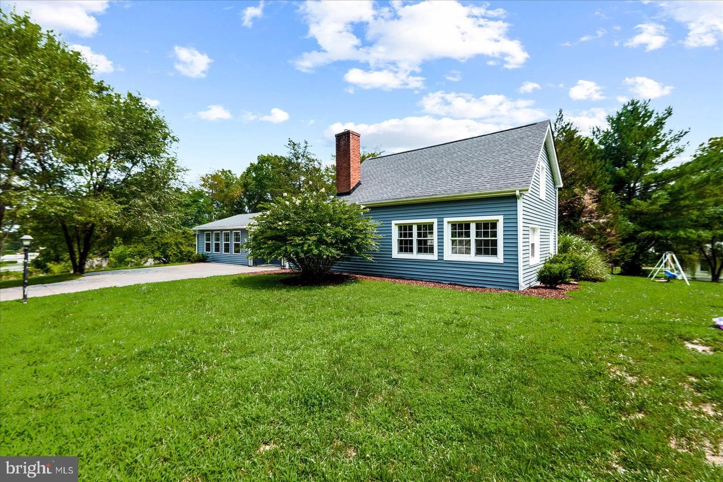 270 Ellis Drive photo 16