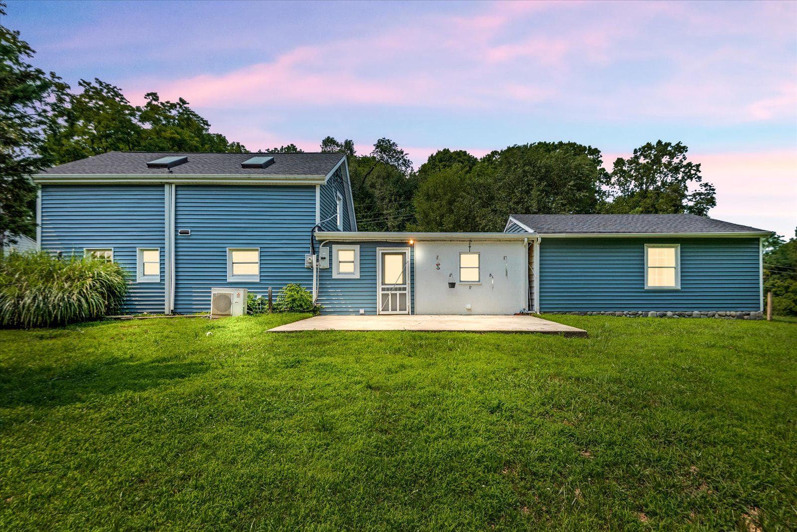 270 Ellis Drive photo 34