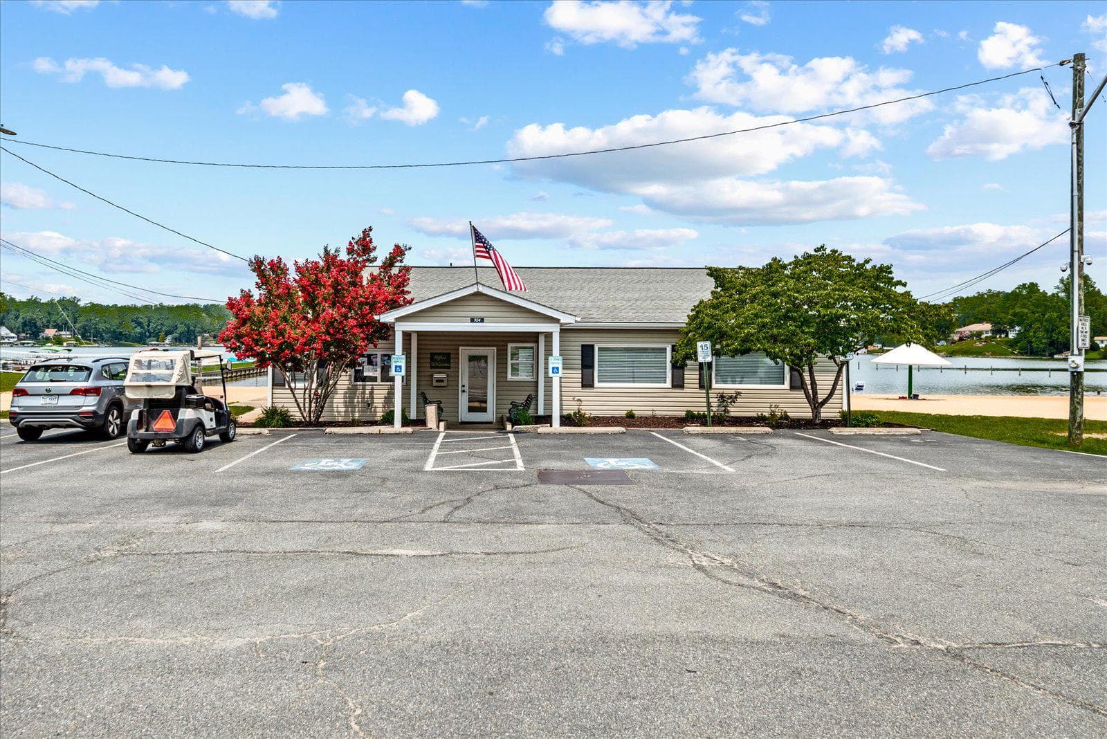 270 Ellis Drive photo 63