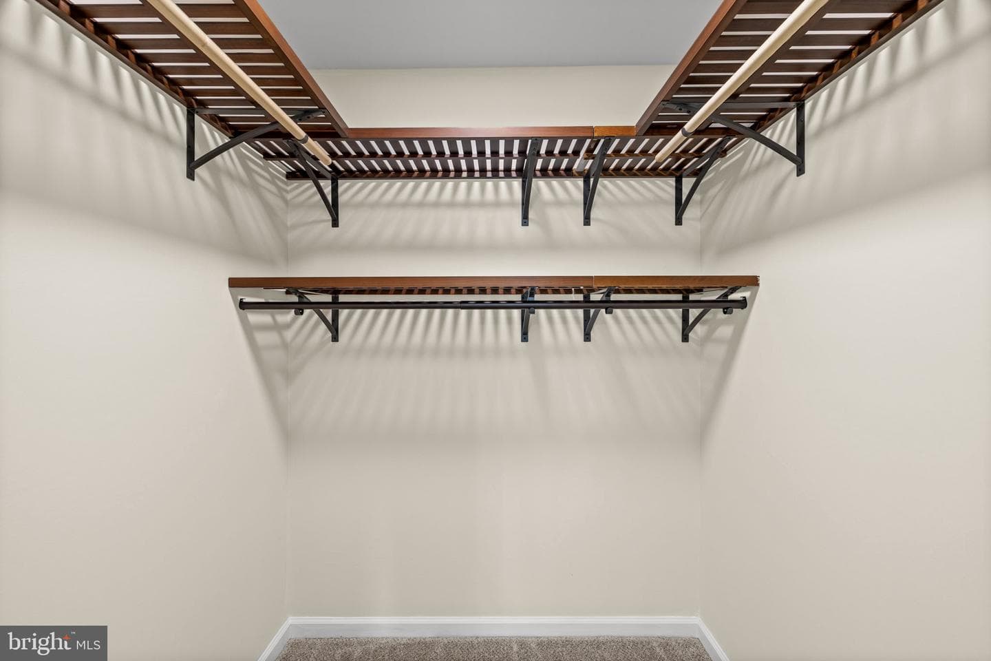 524 Blueberry Lane photo 34