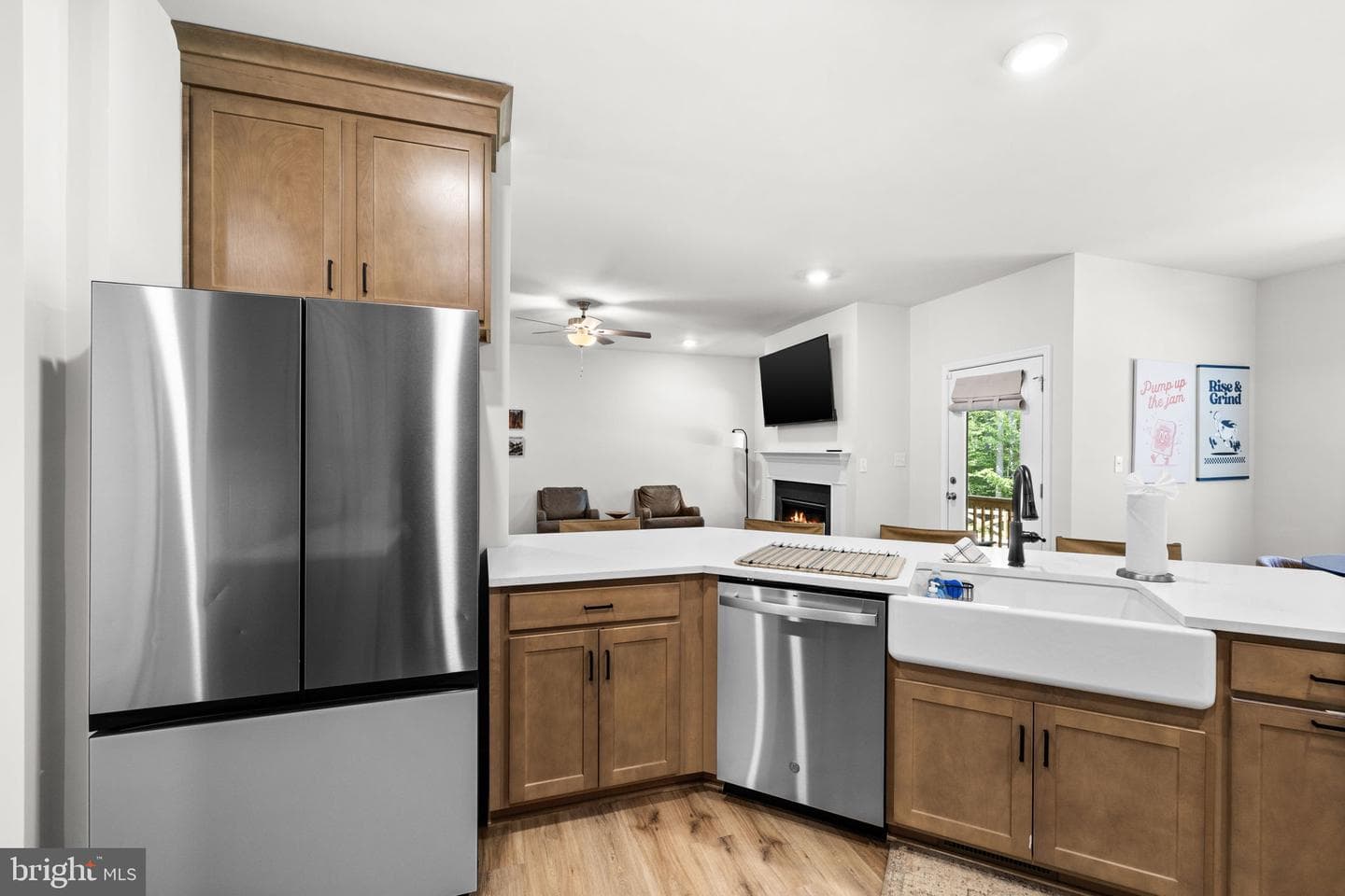 90 Holly Ct photo 35