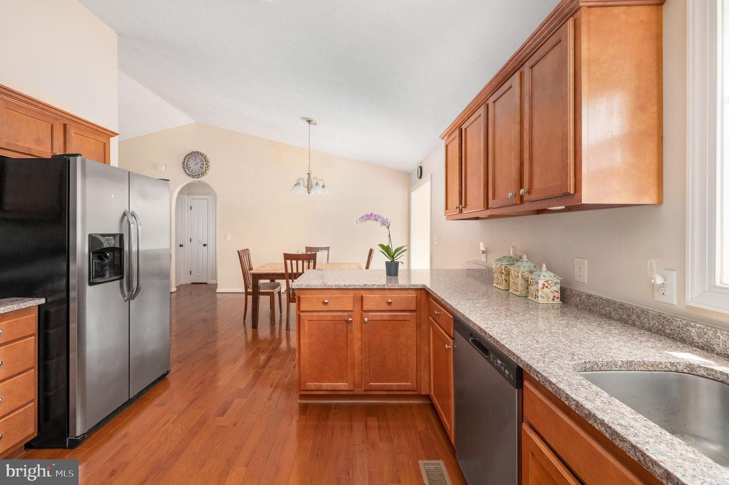 160 Lancaster Court photo 31
