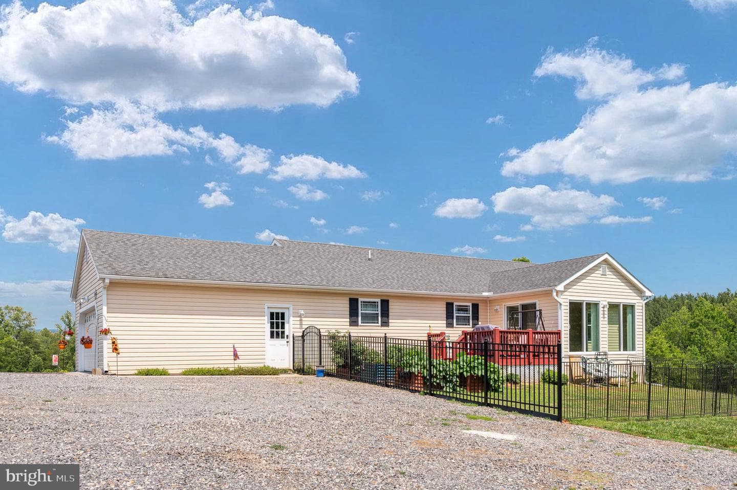 160 Lancaster Court photo 65