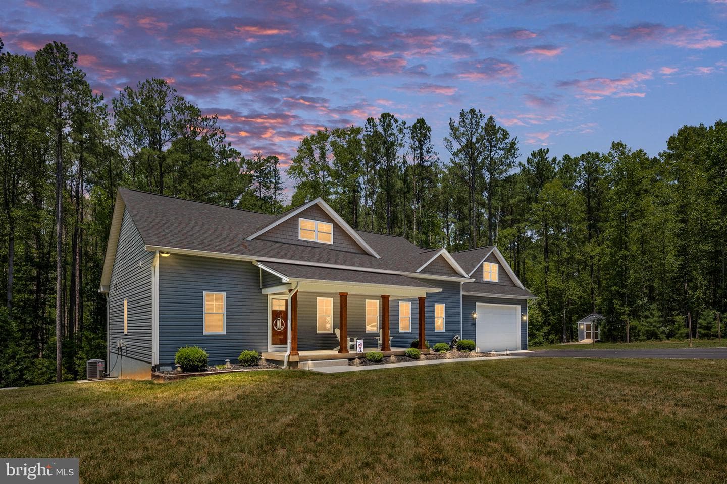1098 Lake Forest Drive, Mineral