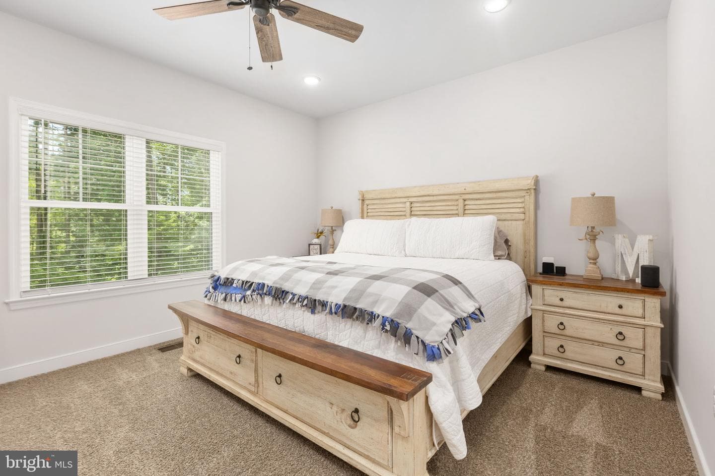 1098 Lake Forest Drive photo 31