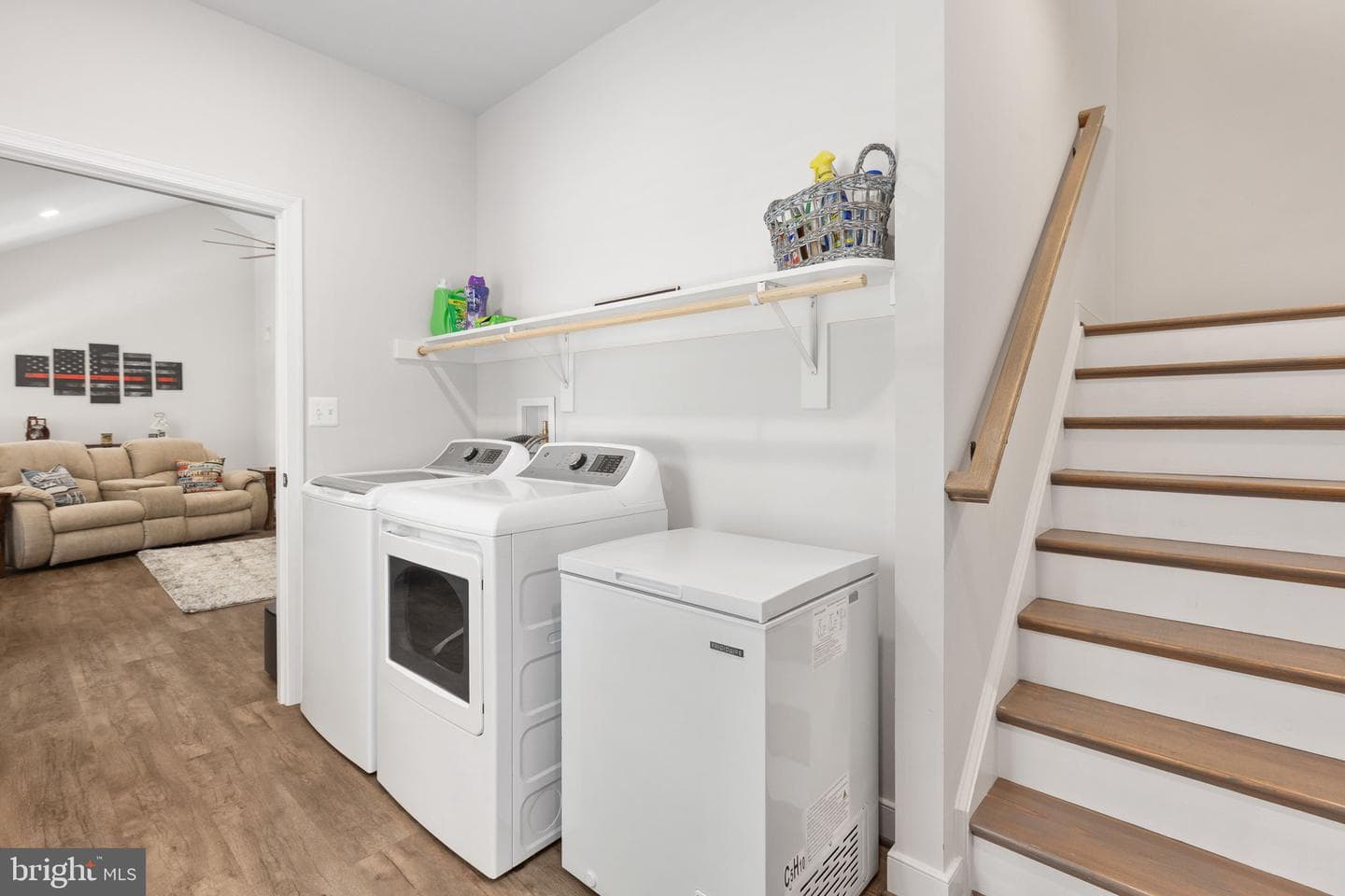 1098 Lake Forest Drive photo 45