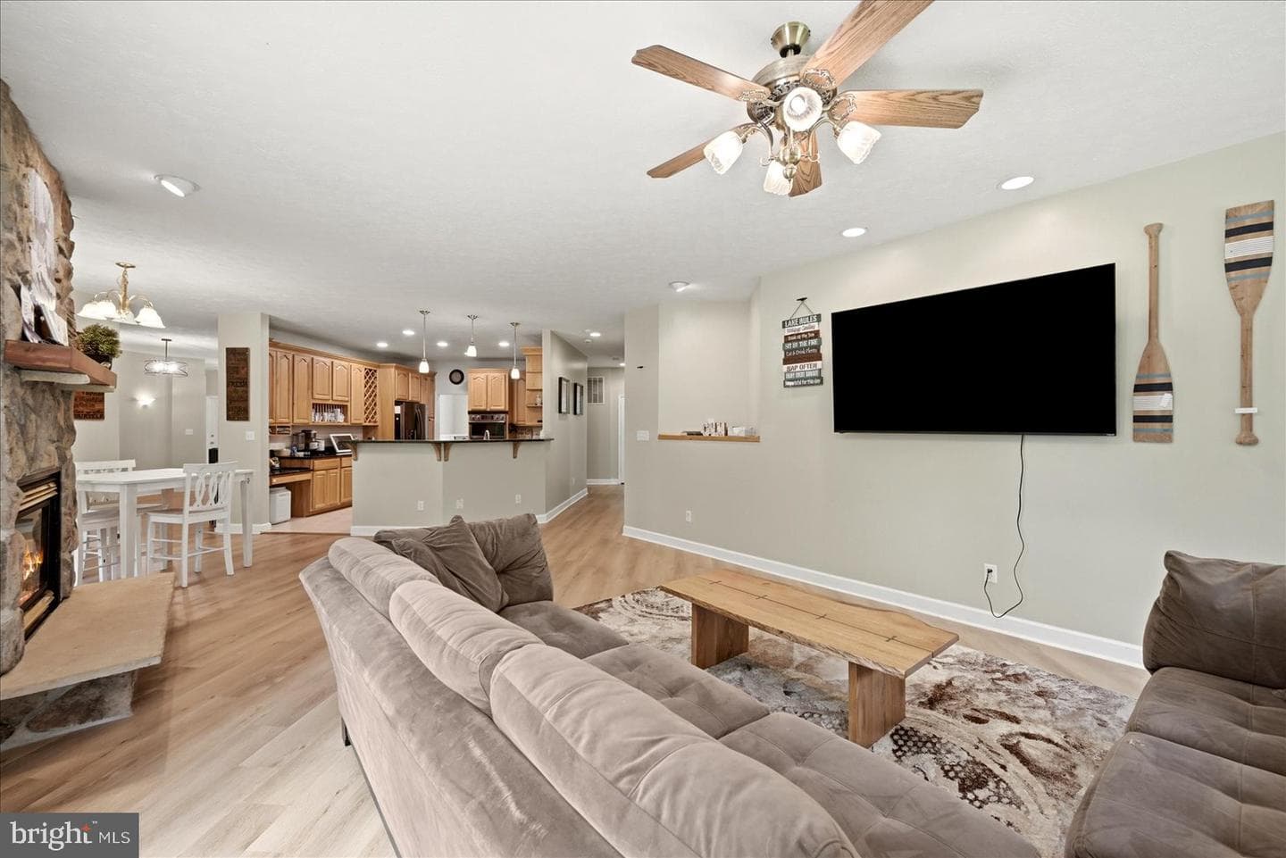520 Oak Grove Drive photo 30