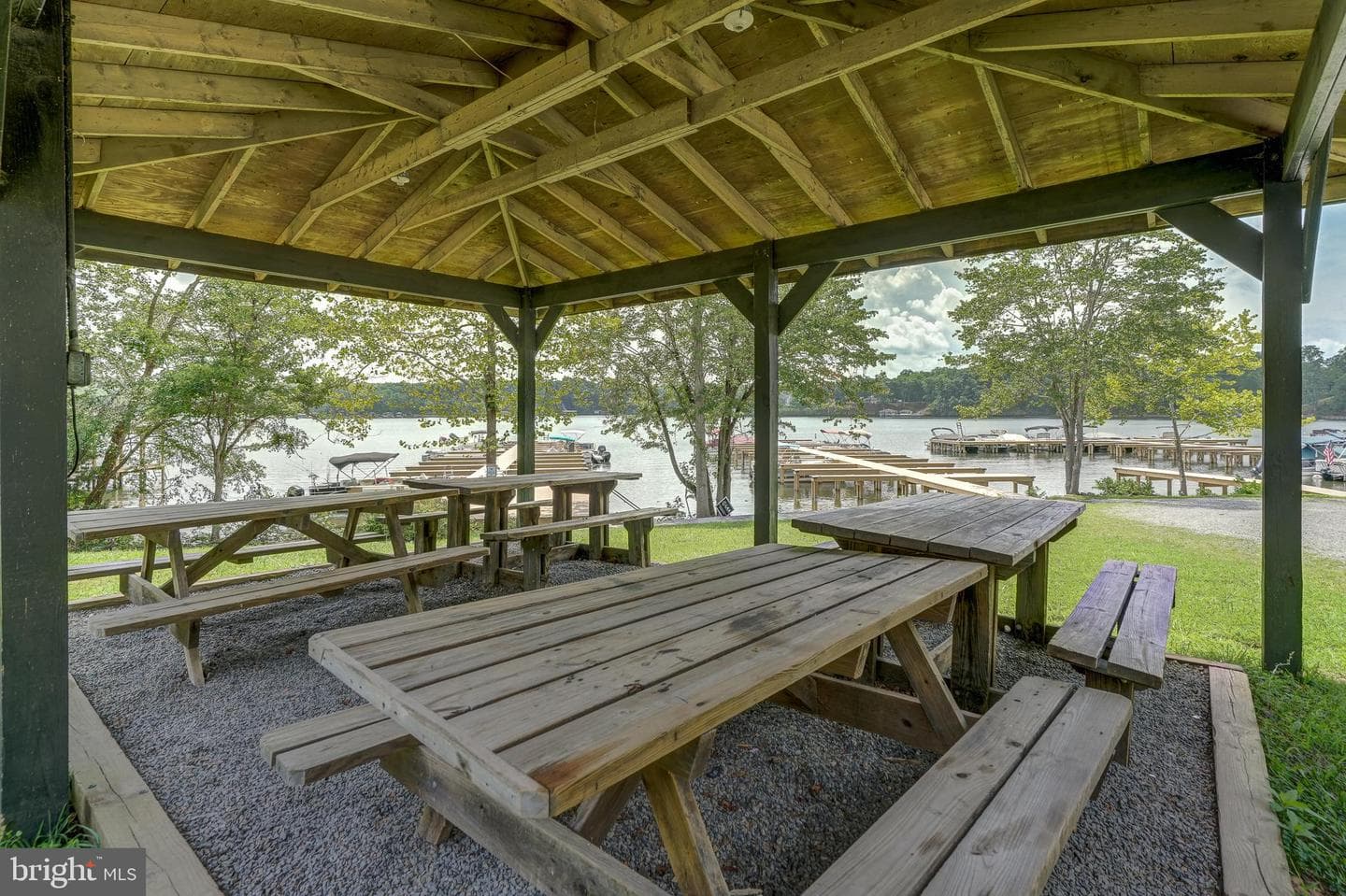 215 Mitchell Point Road photo 9