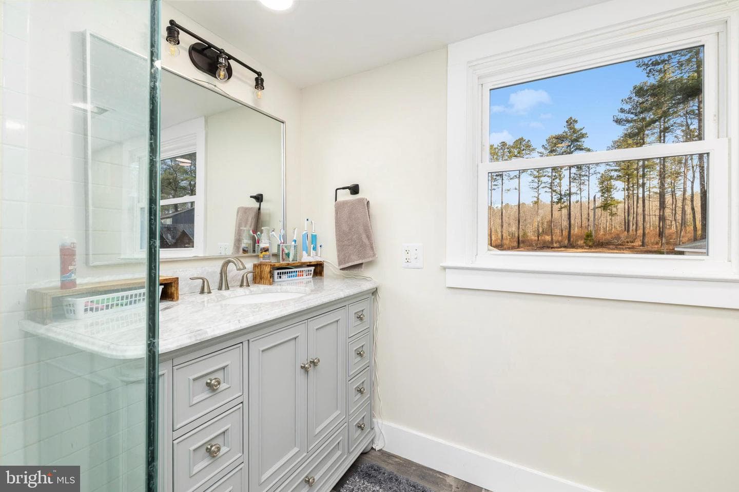 1052 S Hill Road photo 35