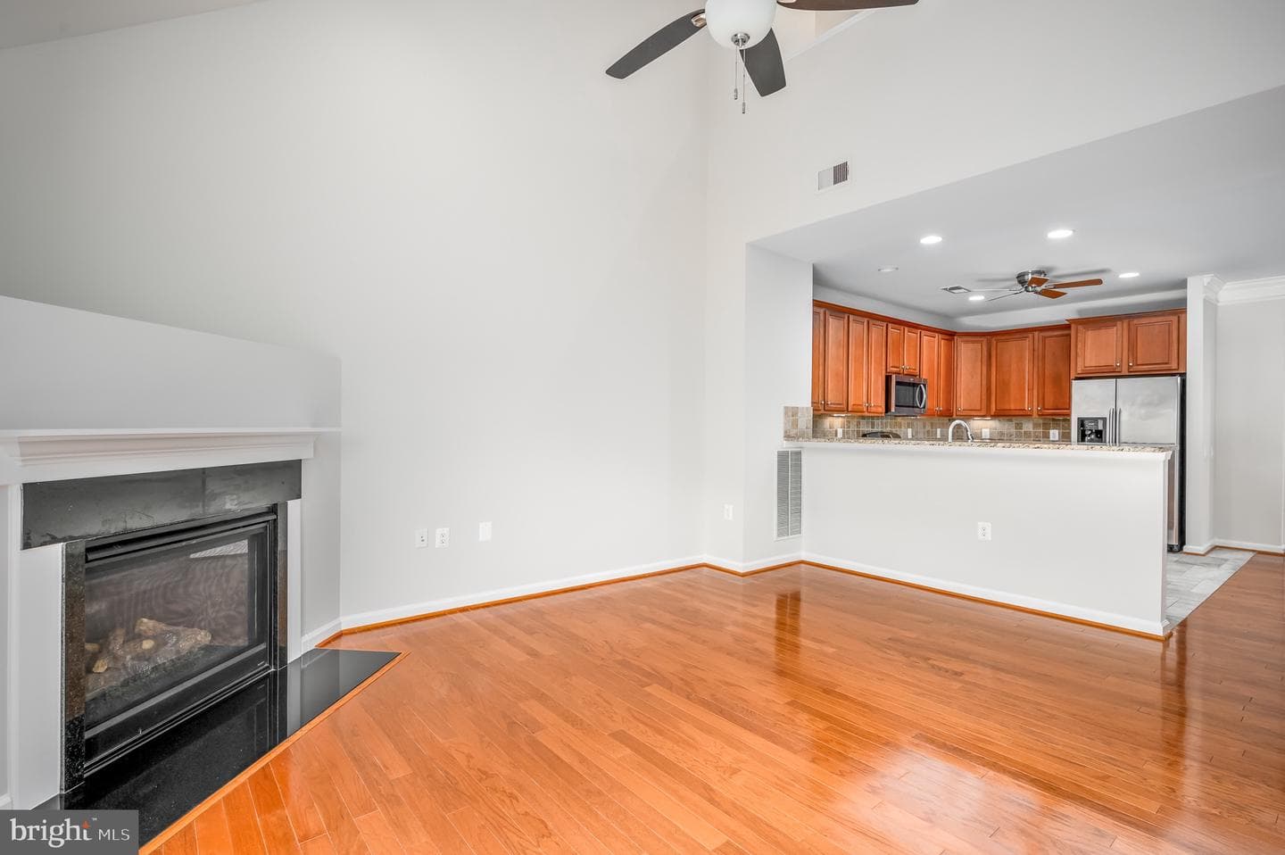 20443 Valley Falls Square photo 19