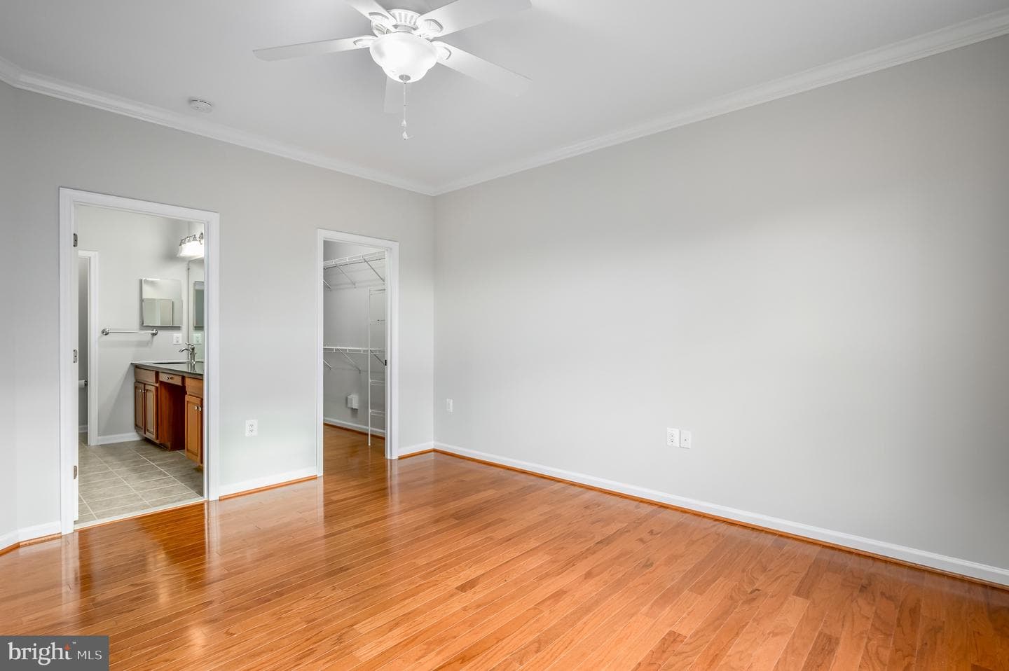 20443 Valley Falls Square photo 23