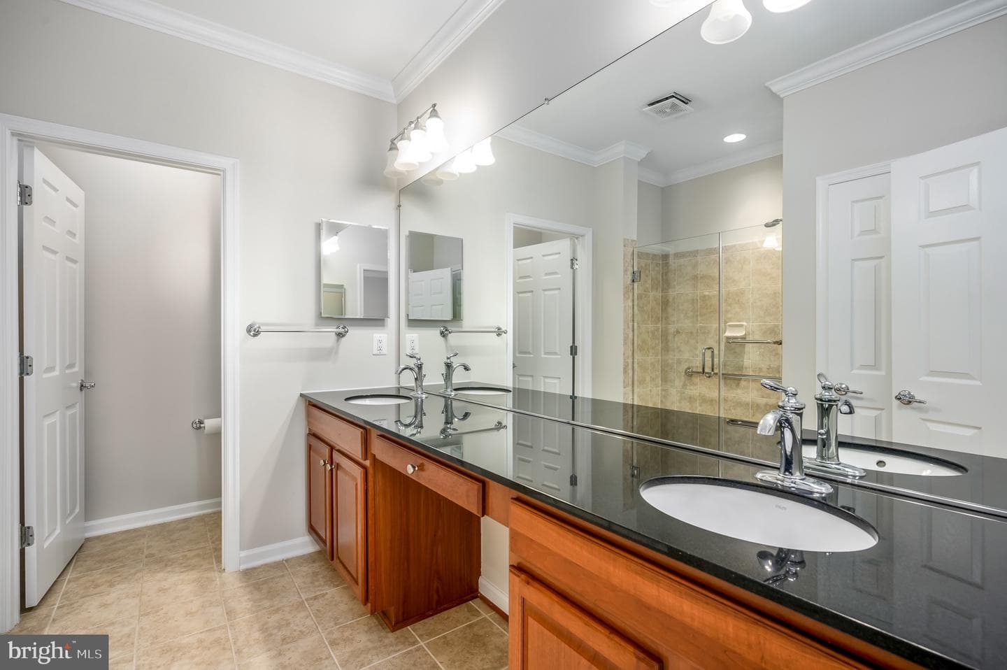 20443 Valley Falls Square photo 25